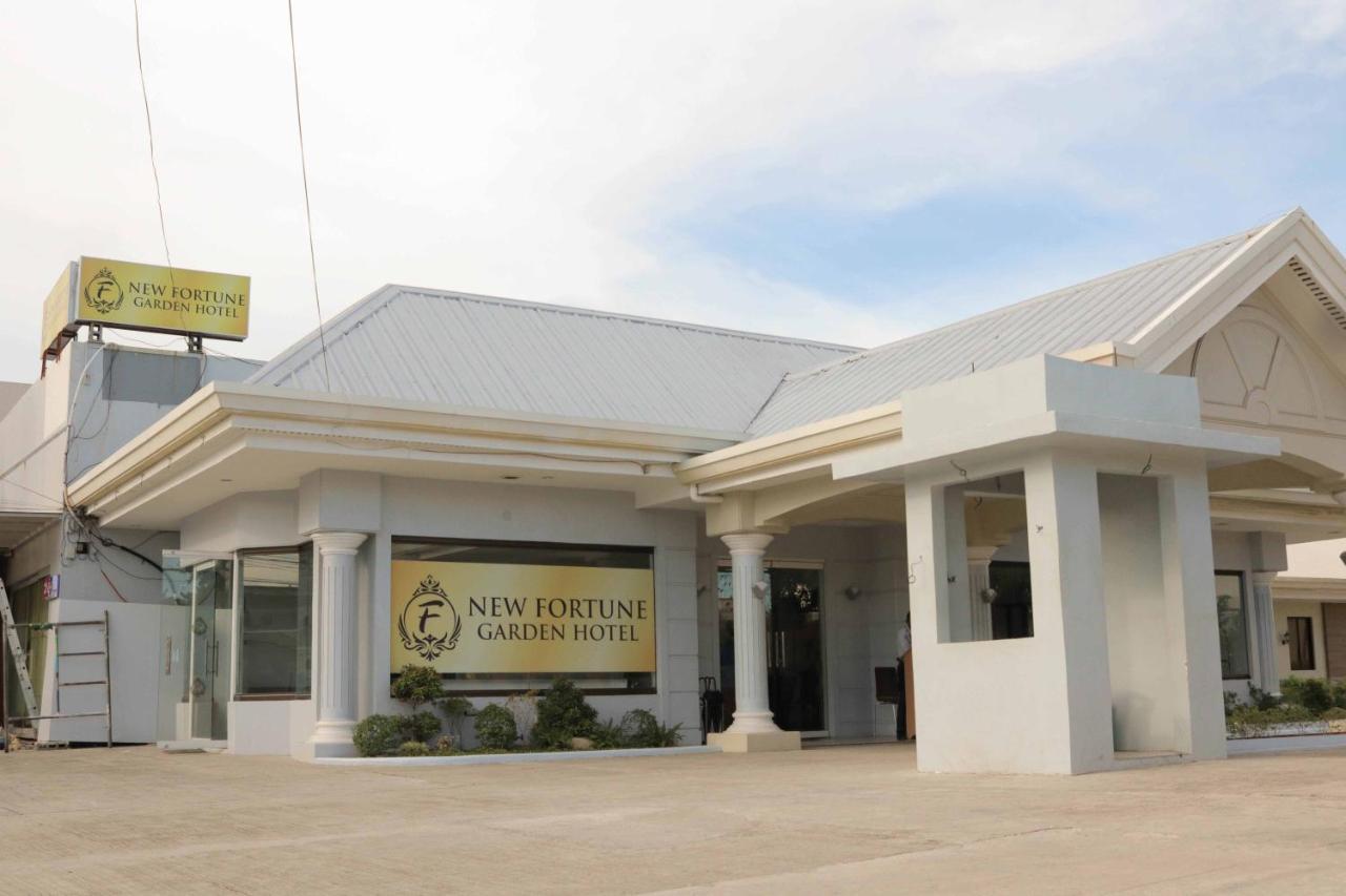 Hotel RedDoorz Premium @ Wireless Mandaue Cebu Zewnętrze zdjęcie